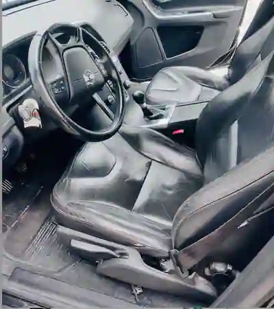 Volvo XC 60 2012 - 10800 EUR, 185500 km - AUTO.MOTO.pt - 185500km - foto 4 de 8