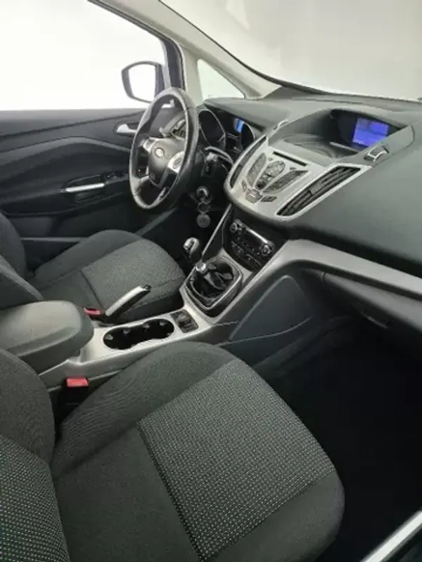 Ford C-Max 2013 - 11450 EUR, 147807 km - AUTO.MOTO.pt - 147807km - foto 5 de 8