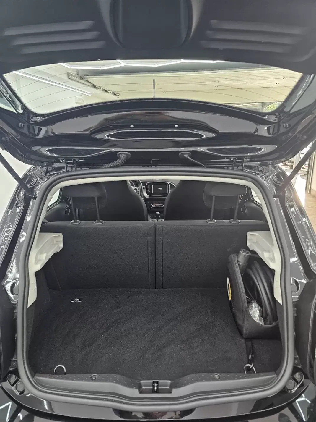 Smart ForFour 2019 - 11000 EUR, 70757 km - 70757km - foto 27 de 29