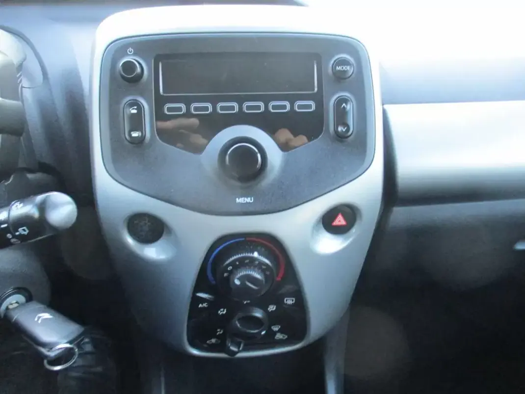 Citroën C1 2015 - 8990 EUR, 150000 km - 150000km - foto 12 de 26