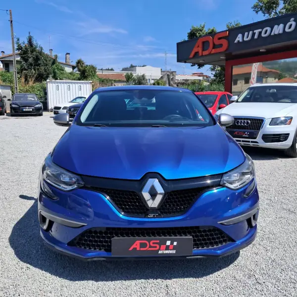 Renault Mégane 2016 - 16890 EUR, 112000 km - AUTO.MOTO.pt - 112000km - foto 10 de 12