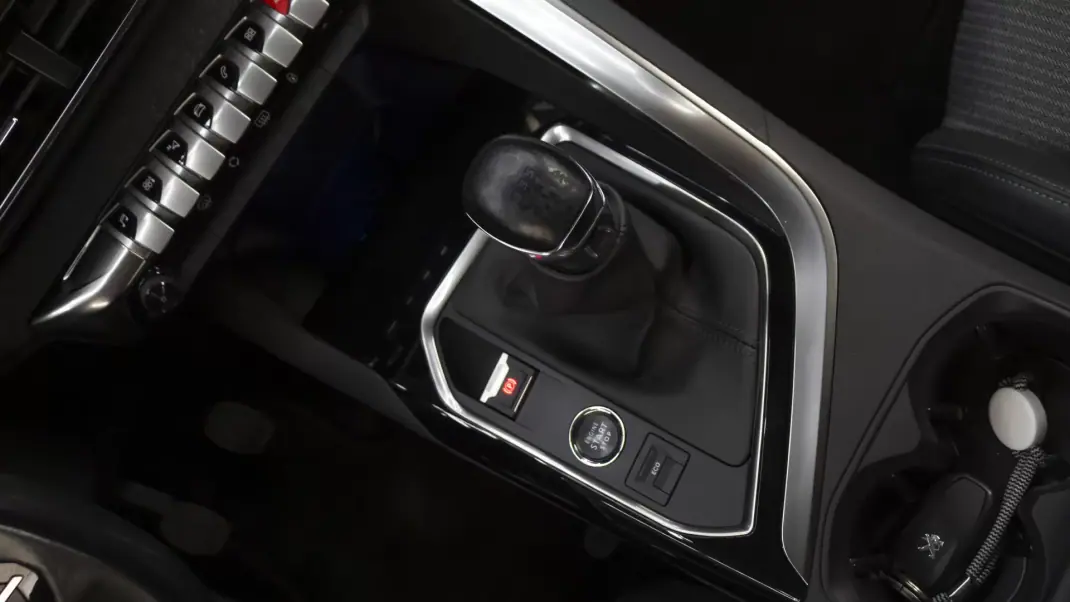 Peugeot 3008 2022 - 21750 EUR, 58000 km - AUTO.MOTO.pt - 58000km - foto 35 de 35