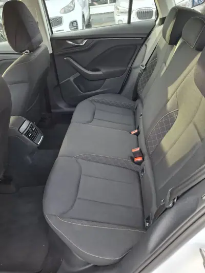 Skoda Kamiq 2021 - 15750 EUR, 88700 km - AUTO.MOTO.pt - 88700km - foto 12 de 29