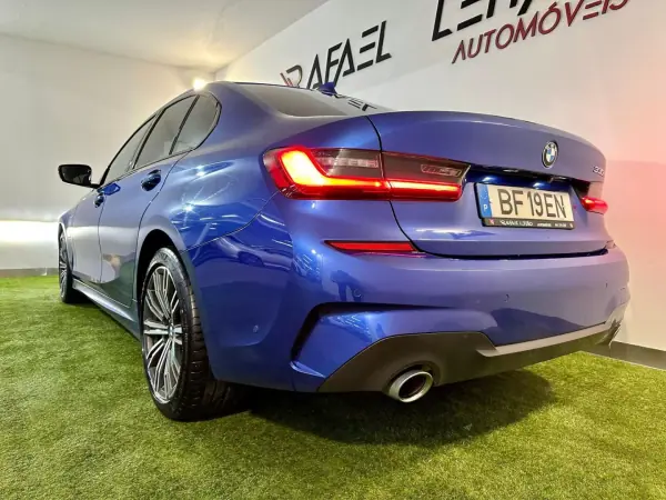 BMW 330e 2019 - 29750 EUR, 99000 km - AUTO.MOTO.pt - 99000km - foto 7 de 46