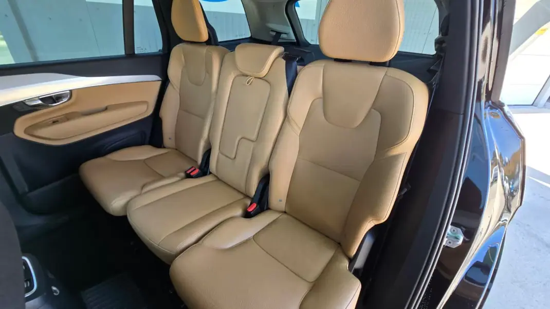 Volvo XC 90 2015 - 24500 EUR, 244798 km - 244798km - foto 13 de 28