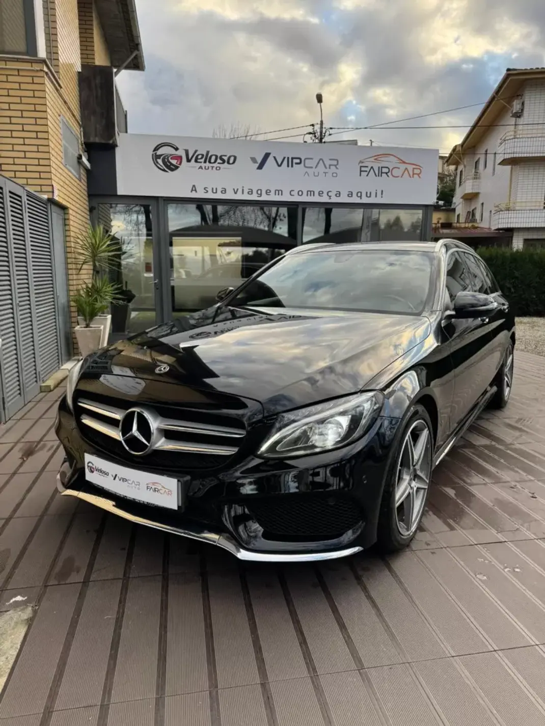 Mercedes-Benz C 200 2017 - 22500 EUR, 214300 km - AUTO.MOTO.pt - 214300km - foto 2 de 15