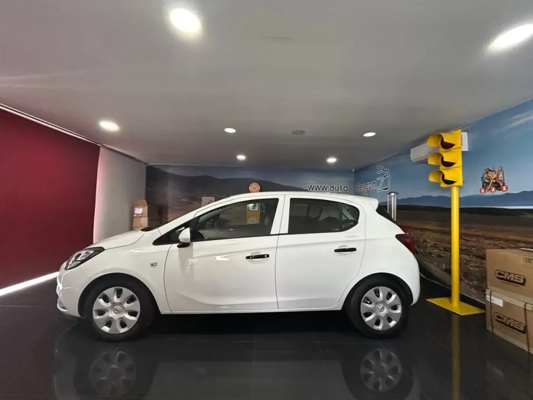 Opel Corsa 2015 - 10950 EUR, 112127 km - AUTO.MOTO.pt - 112127km - foto 1 de 20