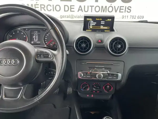 Audi A1 Sportback 2018 - 15250 EUR, 85720 km - AUTO.MOTO.pt - 85720km - foto 9 de 17