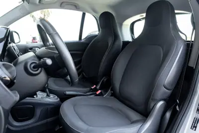 Smart ForTwo Coupé 2018 - 11950 EUR, 87000 km - 87000km - foto 8 de 15