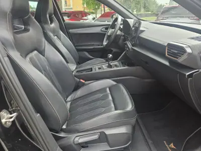 Cupra Formentor 2021 - 25500 EUR, 92701 km - AUTO.MOTO.pt - 92701km - foto 15 de 66