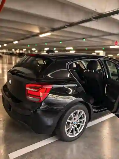 BMW 116 2014 - 9000 EUR, 243312 km - foto 4 de 9
