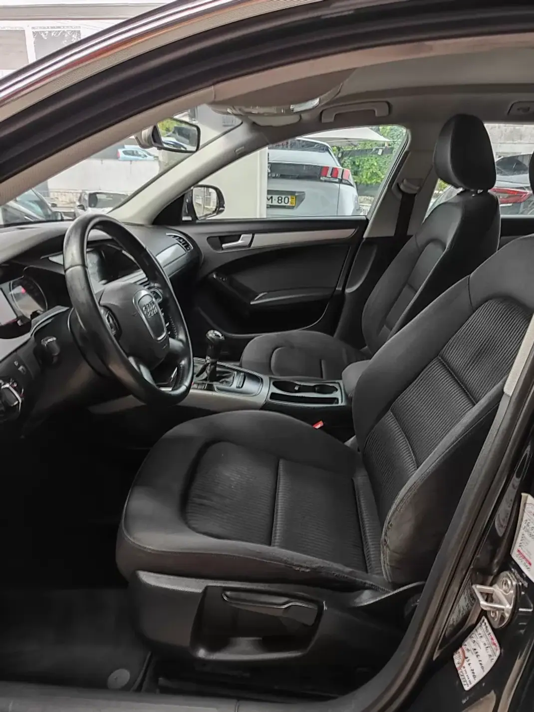 Audi A4 Avant 2009 - 10750 EUR, 261000 km - 261000km - foto 13 de 36