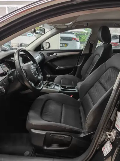 Audi A4 Avant 2009 - 10750 EUR, 261000 km - 261000km - foto 13 de 36