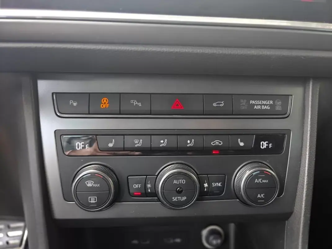 Cupra Ateca 2021 - 35499 EUR, 71500 km - 71500km - foto 37 de 46