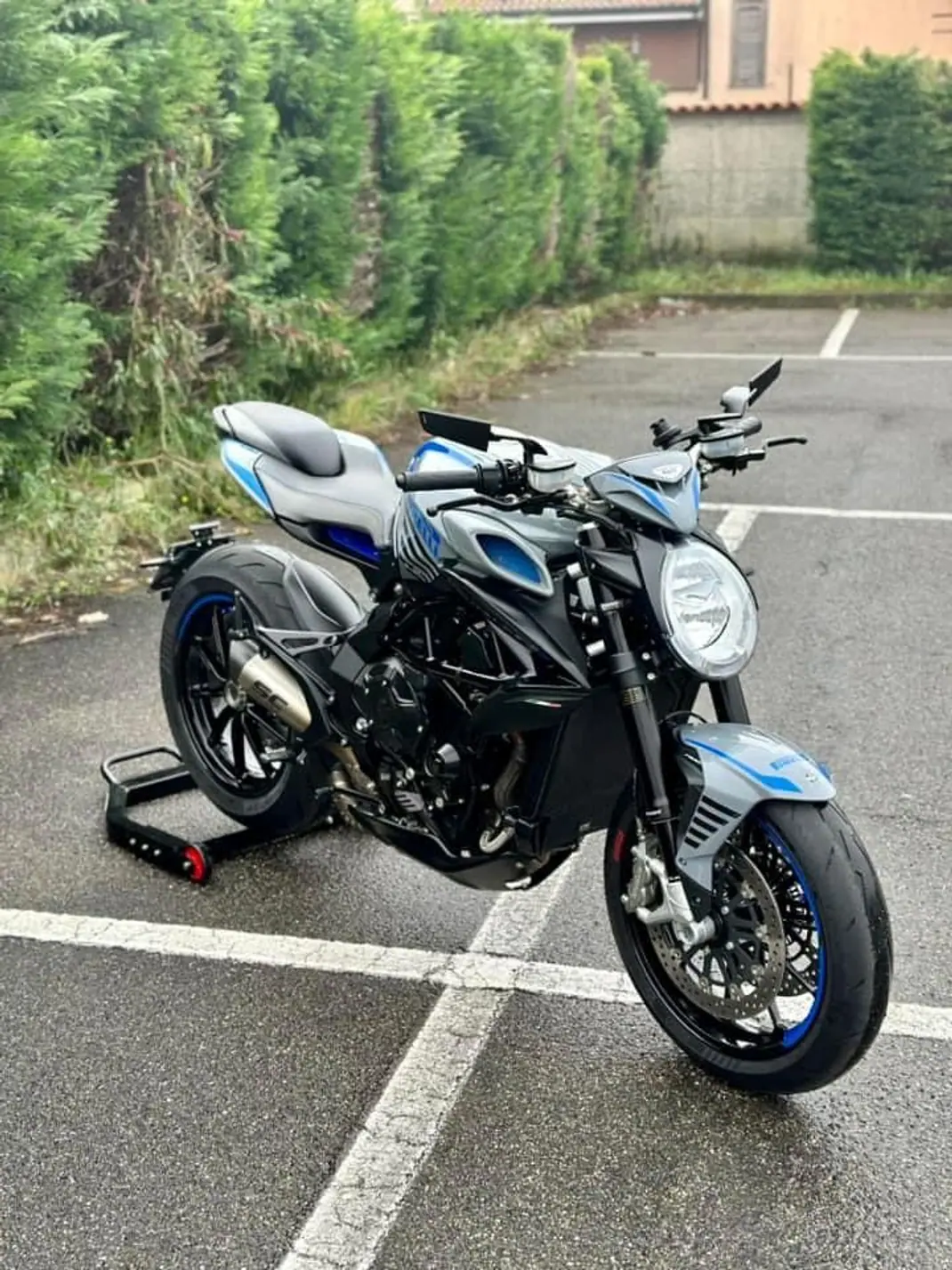MV Agusta Brutale 800 RR Pirelli 2019 - 22500 EUR, 5300 km - 5300km - foto 3 de 8