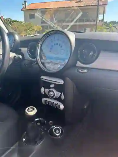 MINI Clubman 2007 - 8500 EUR, 192000 km - foto 6 de 12