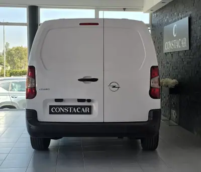 Opel COMBO 2024 - 21900 EUR, 11972 km - AUTO.MOTO.pt - 11972km - foto 4 de 20