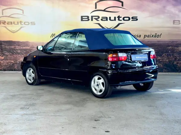 Fiat Punto Cabrio 2000 - 3750 EUR, 188448 km - AUTO.MOTO.pt - 188448km - foto 10 de 25