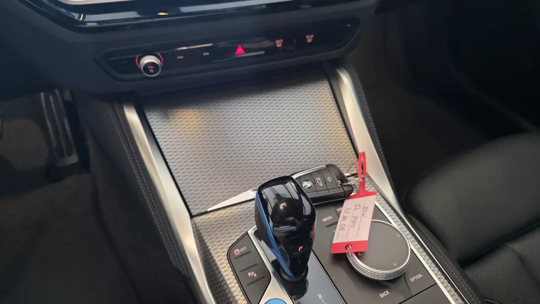BMW i4 2022 - 38900 EUR, 61219 km - AUTO.MOTO.pt - 61219km - foto 44 de 58