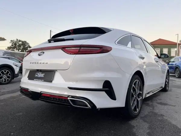 Kia ProCeed 2022 - 19450 EUR, 92000 km - AUTO.MOTO.pt - 92000km - foto 47 de 51
