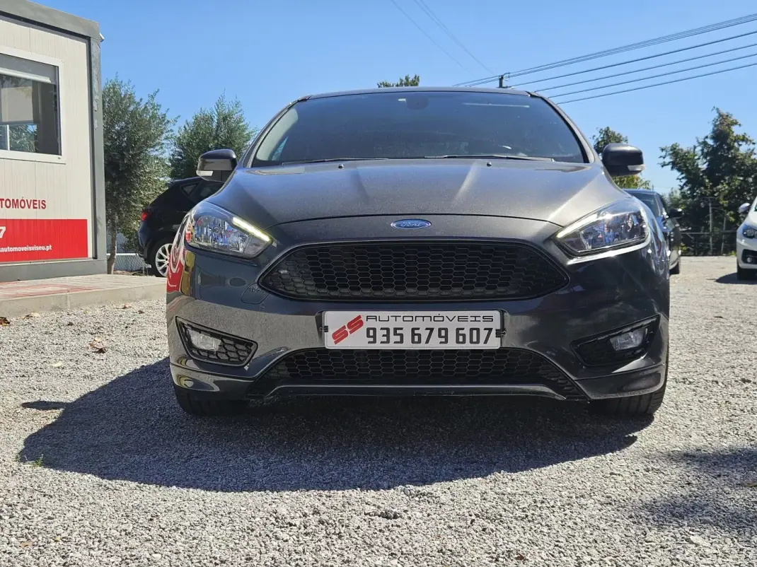 Ford Focus C-Max 2018 - 14500 EUR, 108000 km - 108000km - foto 8 de 37