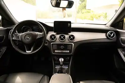 Mercedes-Benz CLA 180 2017 - 17800 EUR, 209068 km - AUTO.MOTO.pt - 209068km - foto 5 de 10