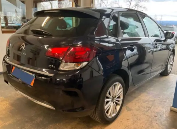 Citroën C4 2016 - 8900 EUR, 139856 km - AUTO.MOTO.pt - 139856km - foto 2 de 3