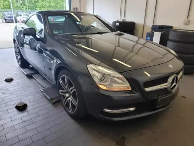 Mercedes-Benz SLK 200 2012 - 19990 EUR, 142000 km - AUTO.MOTO.pt - 142000km - foto 4 de 11