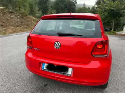 Volkswagen Polo 2010 - 7900 EUR, 152000 km - AUTO.MOTO.pt - 152000km - foto 4 de 12