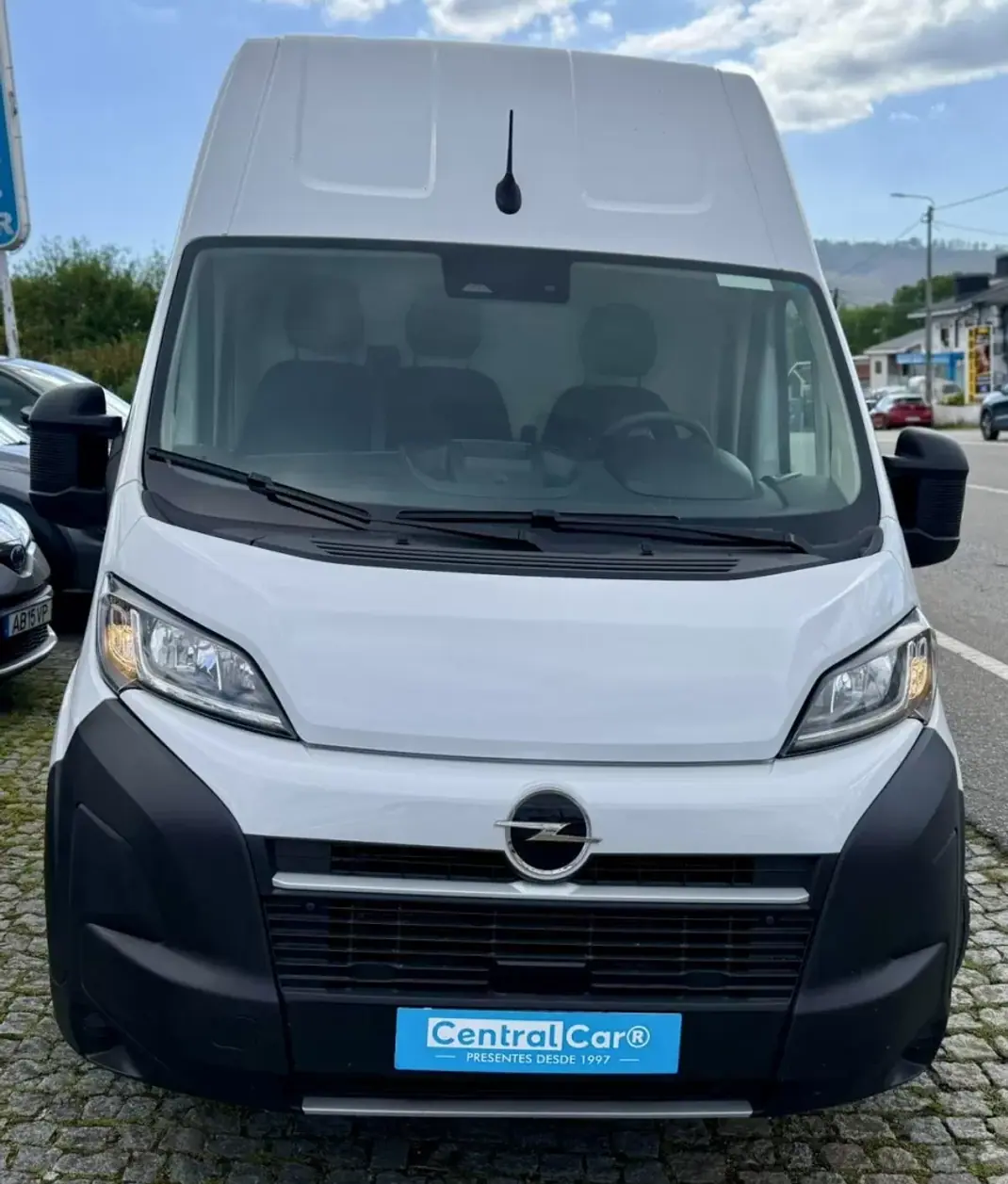 Opel 2024 - 31450 EUR, 59000 km - AUTO.MOTO.pt - 59000km - foto 3 de 20