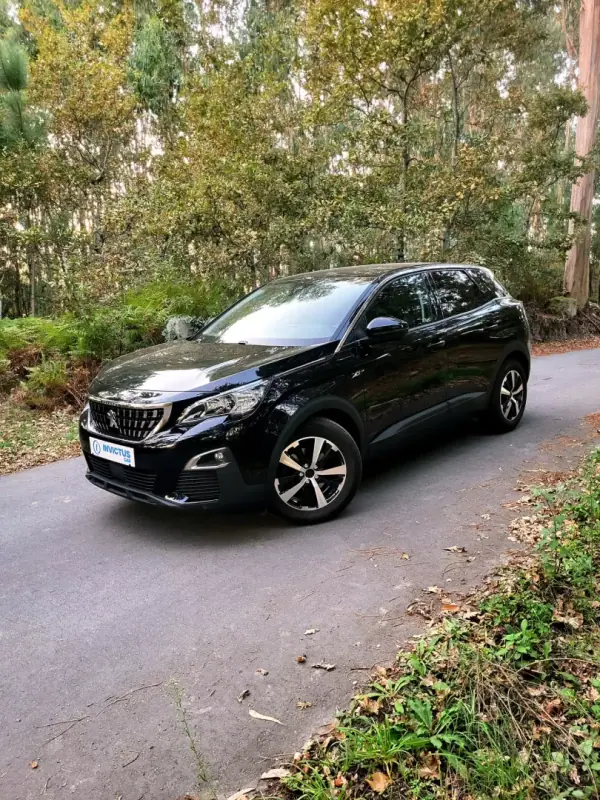 Peugeot 3008 2017 - 16990 EUR, 161440 km - AUTO.MOTO.pt - 161440km - foto 2 de 23