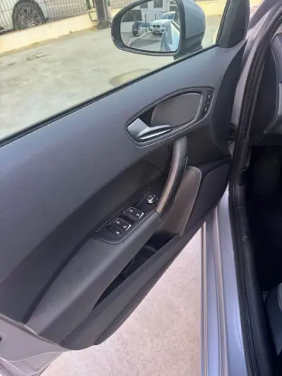 Audi A1 Sportback 2015 - 13490 EUR, 189500 km - AUTO.MOTO.pt - 189500km - foto 29 de 30