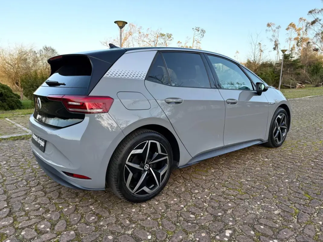 Volkswagen ID.3 2020 - 19500 EUR, 85000 km - AUTO.MOTO.pt - 85000km - foto 15 de 17