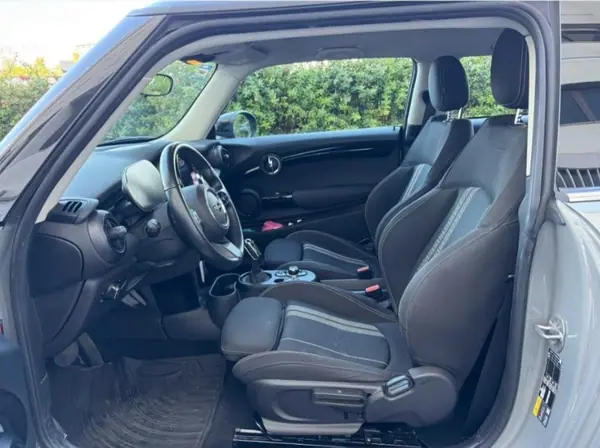 MINI Cooper 2022 - 17999 EUR, 28000 km - 28000km - foto 5 de 11