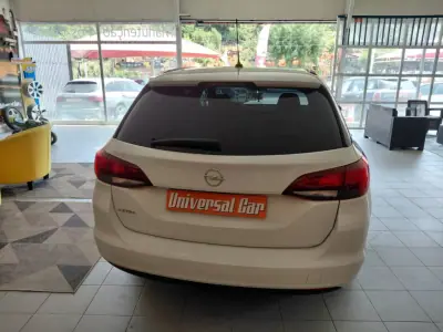 Opel Astra Sports Tourer 2020 - 12900 EUR, 137000 km - 137000km - foto 6 de 19