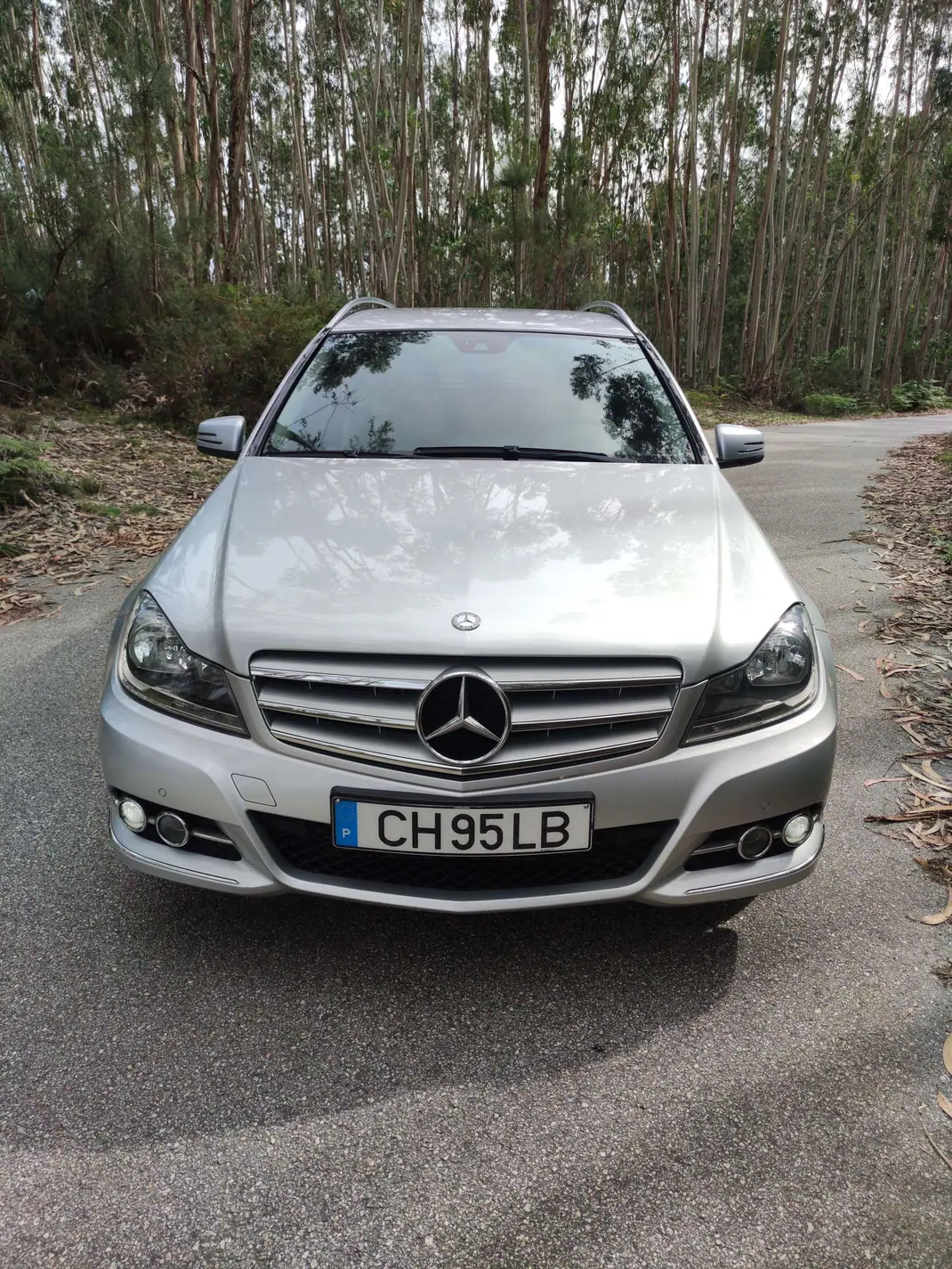 Mercedes-Benz C 200 2011 - 9250 EUR, 298500 km - AUTO.MOTO.pt - 298500km - foto 1 de 11