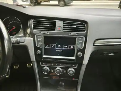 Volkswagen Golf 2014 - 19900 EUR, 160000 km - AUTO.MOTO.pt - 160000km - foto 29 de 34