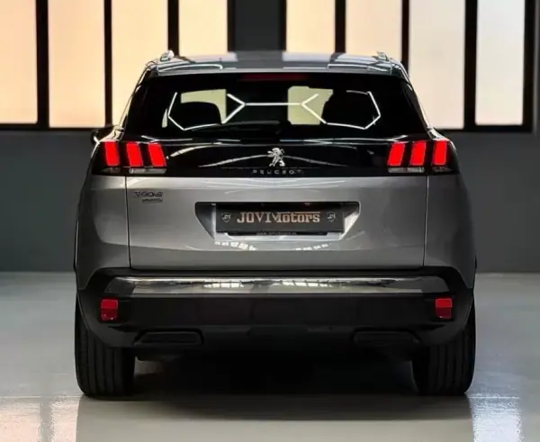 Peugeot 3008 2016 - 13999 EUR, 126514 km - AUTO.MOTO.pt - 126514km - foto 5 de 22