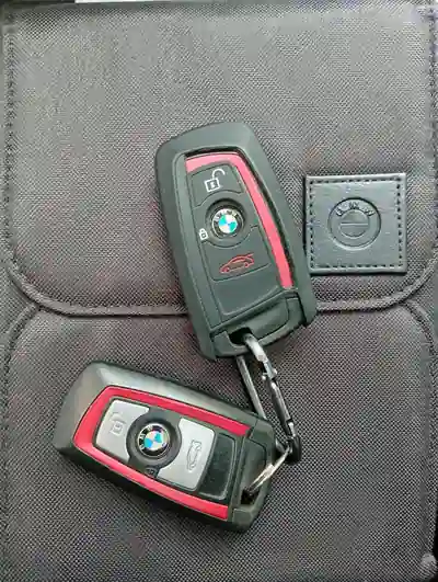 BMW 116 2017 - 15000 EUR, 121000 km - AUTO.MOTO.pt - 121000km - foto 8 de 11