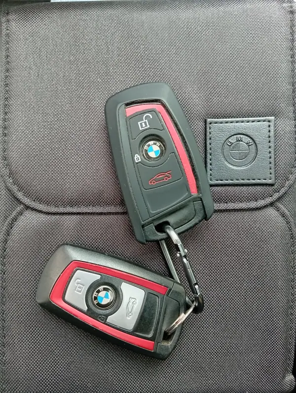 BMW 116 2017 - 15000 EUR, 121000 km - AUTO.MOTO.pt - 121000km - foto 8 de 11