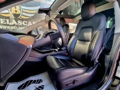 Tesla Model 3 2020 - 22900 EUR, 123000 km - AUTO.MOTO.pt - 123000km - foto 6 de 16