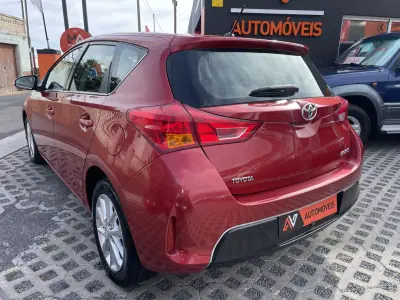 Toyota Auris 2013 - 13950 EUR, 163341 km - AUTO.MOTO.pt - 163341km - foto 5 de 12