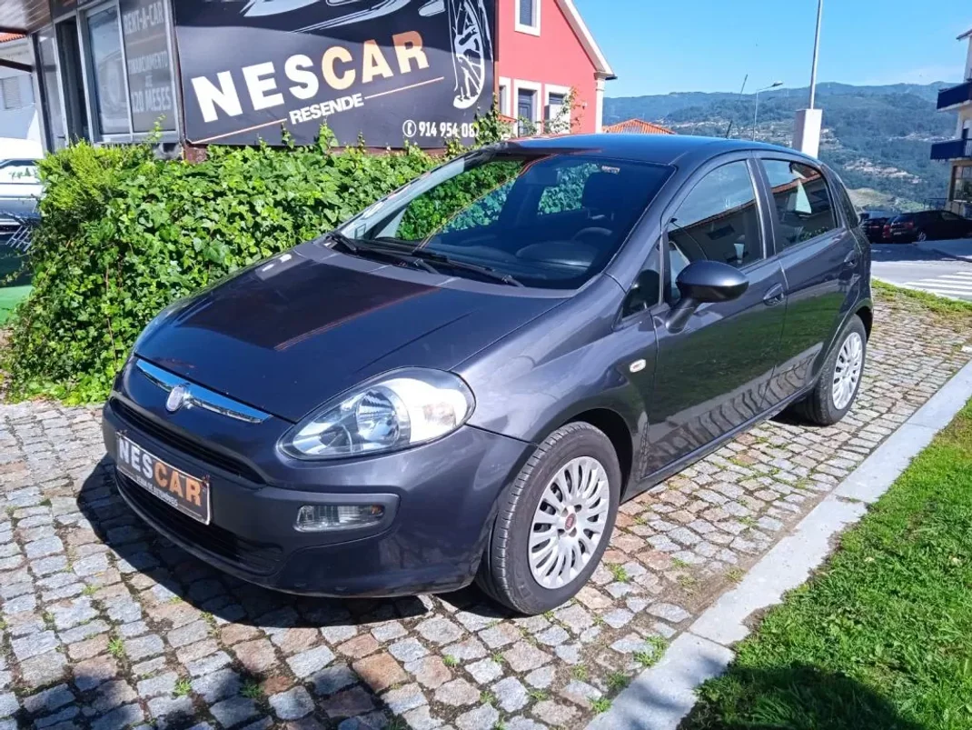 Fiat Punto Evo 2011 - 5490 EUR, 240107 km - 240107km - foto 2 de 9