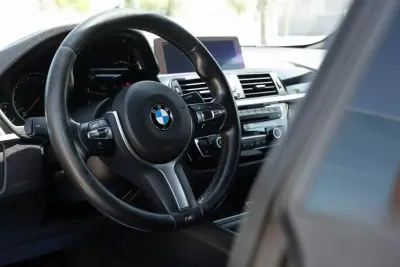 BMW 420 Gran Coupé 2018 - 26000 EUR, 190500 km - AUTO.MOTO.pt - 190500km - foto 11 de 28