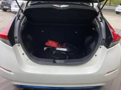 Nissan Leaf 2019 - 13500 EUR, 81279 km - AUTO.MOTO.pt - 81279km - foto 20 de 20