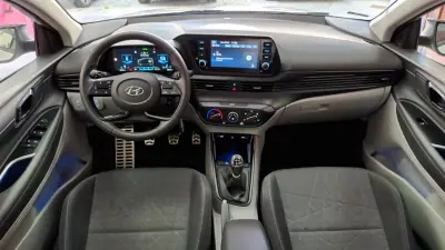 Hyundai Bayon 2023 - 17890 EUR, 48651 km - AUTO.MOTO.pt - 48651km - foto 19 de 61