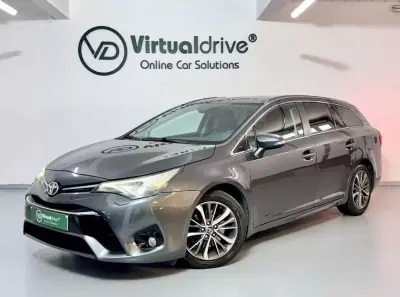 Toyota Avensis Touring Sports 2015 - 13750 EUR, 144000 km - AUTO.MOTO.pt - 144000km - foto 1 de 58