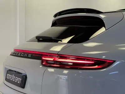 Porsche Panamera Sport Turismo 2020 - 74990 EUR, 120000 km - AUTO.MOTO.pt - 120000km - foto 37 de 56