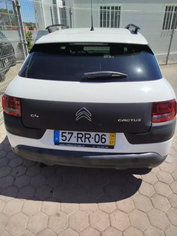 Citroën C4 Cactus 2016 - 8900 EUR, 130800 km - AUTO.MOTO.pt - 130800km - foto 3 de 17