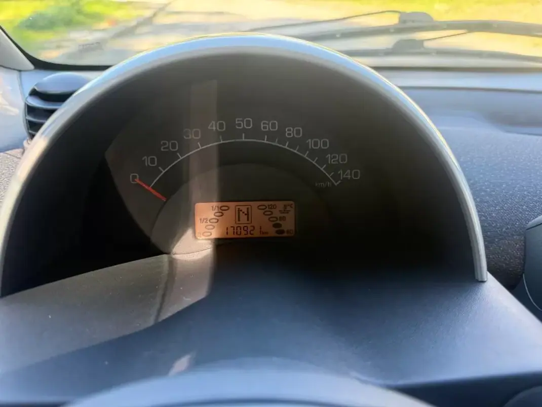 Smart ForTwo Coupé 2004 - 3550 EUR, 170000 km - AUTO.MOTO.pt - 170000km - foto 17 de 19